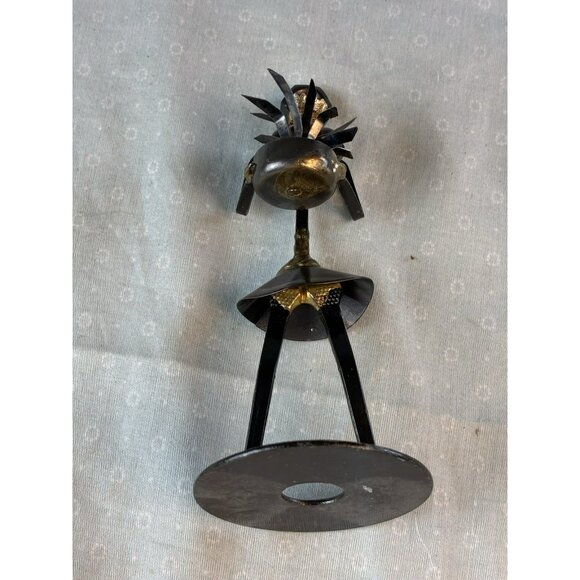 Steampunk Metal Bolt Nut Flower Lady Figurine Industrial Estate Art Handmade - Picture 6 of 6